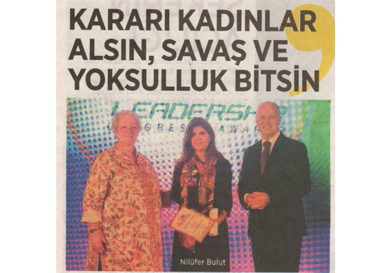 KARARI KADINLAR ALSIN, SAVAŞ VE YOKSULLUK BİTSİN
